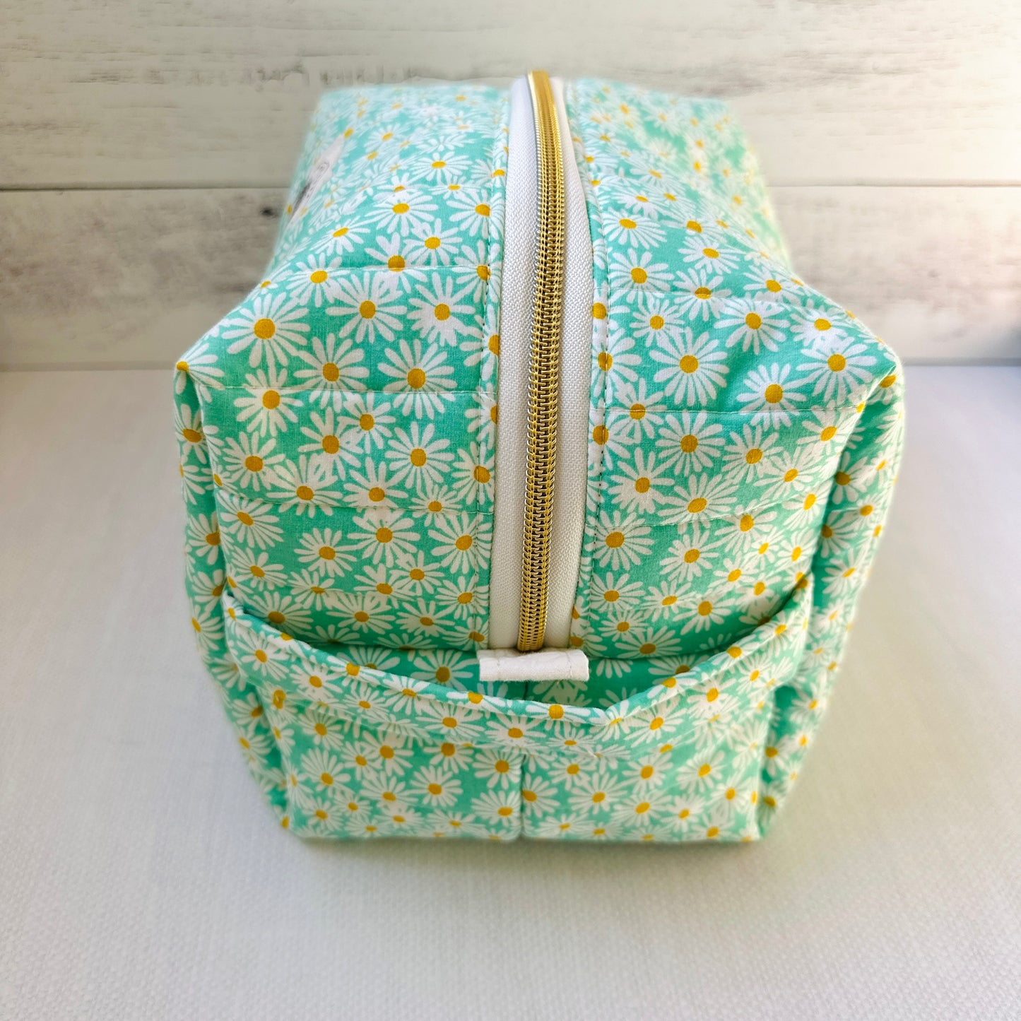 Elevated Essentials Quilted Bag - Aqua Daisy