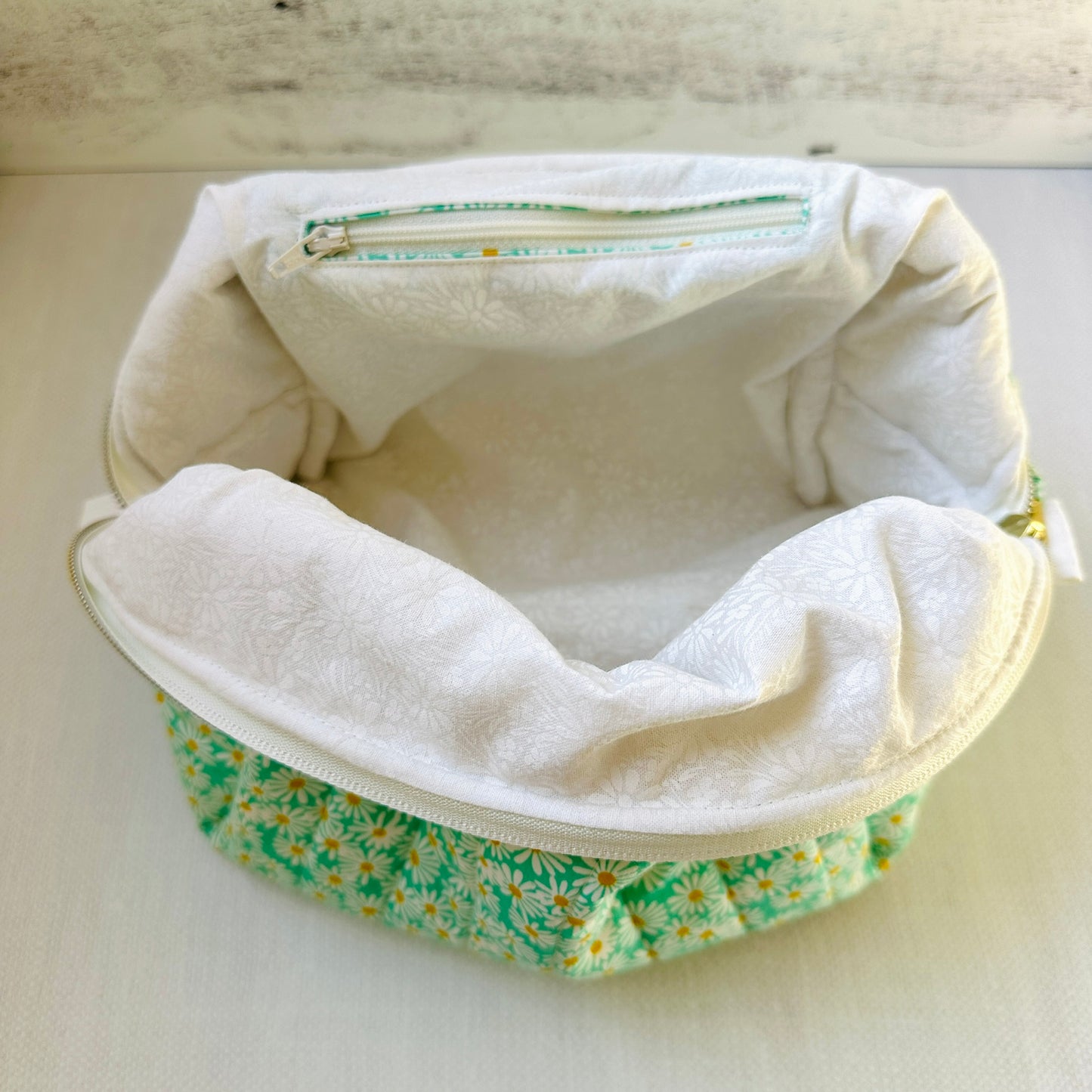 Elevated Essentials Quilted Bag - Aqua Daisy