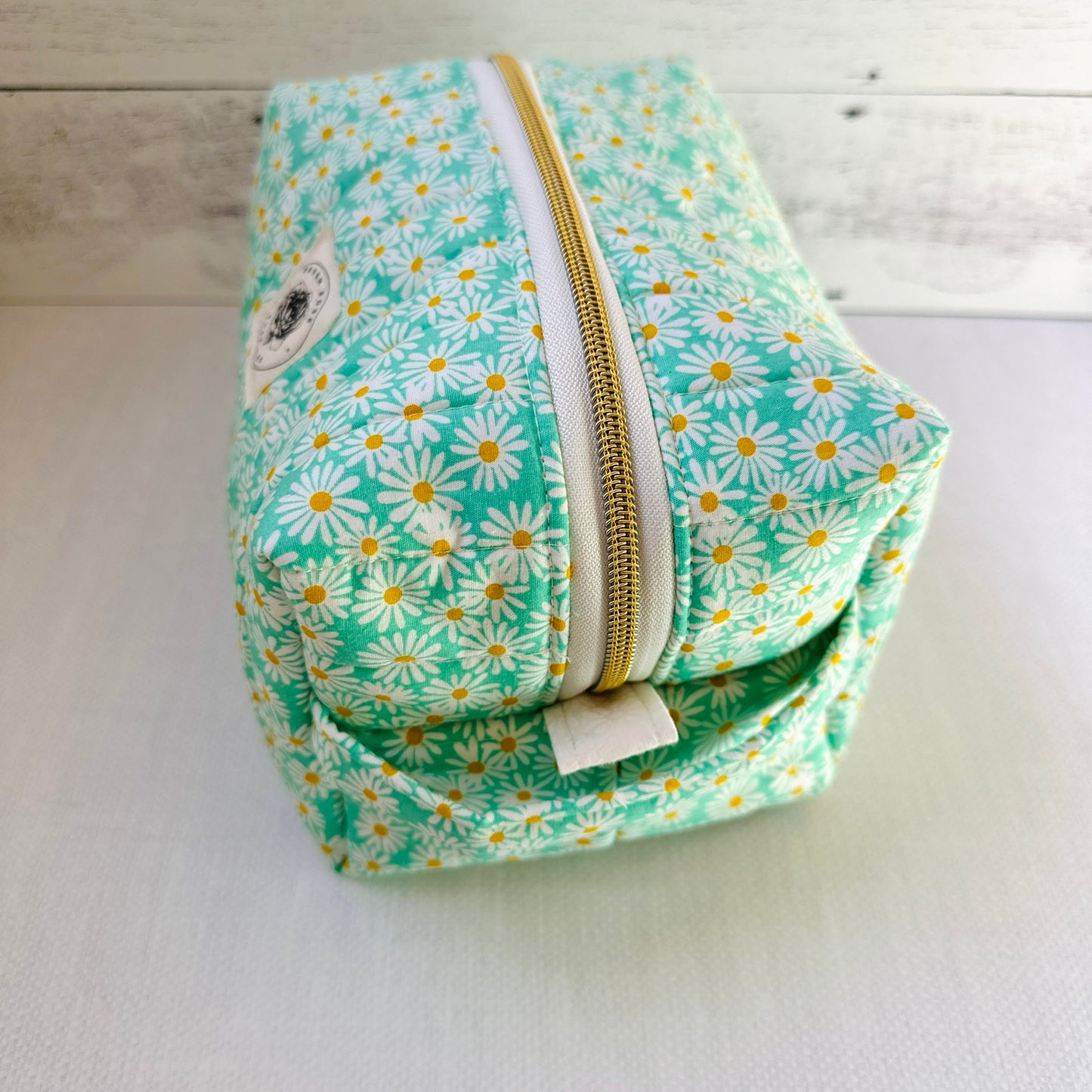 Elevated Essentials Quilted Bag - Aqua Daisy