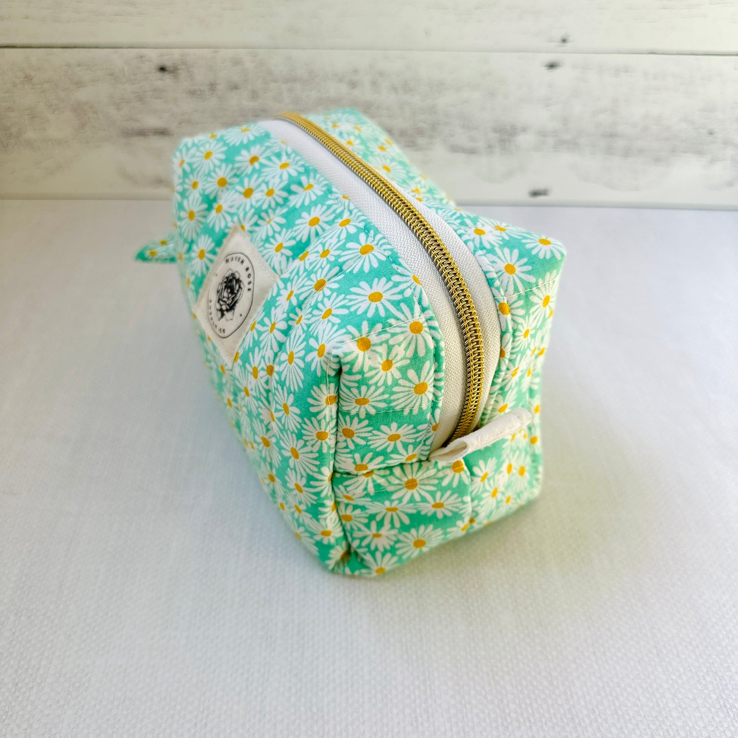 Elevated Essentials Quilted Bag - Aqua Daisy