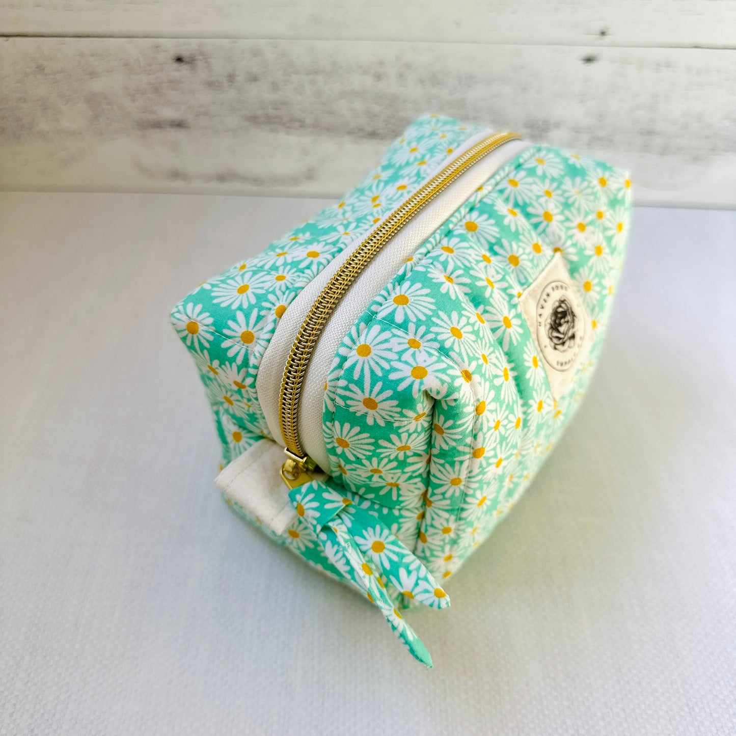 Elevated Essentials Quilted Bag - Aqua Daisy