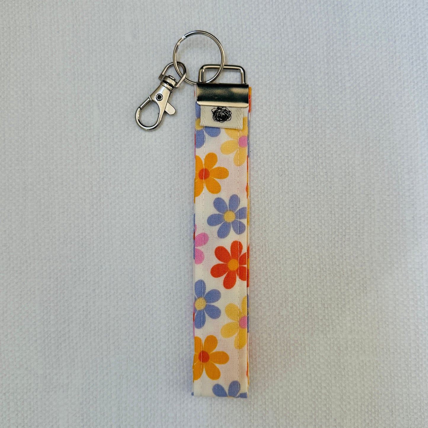 Wristlet Keychain - Darling Daisy Collection