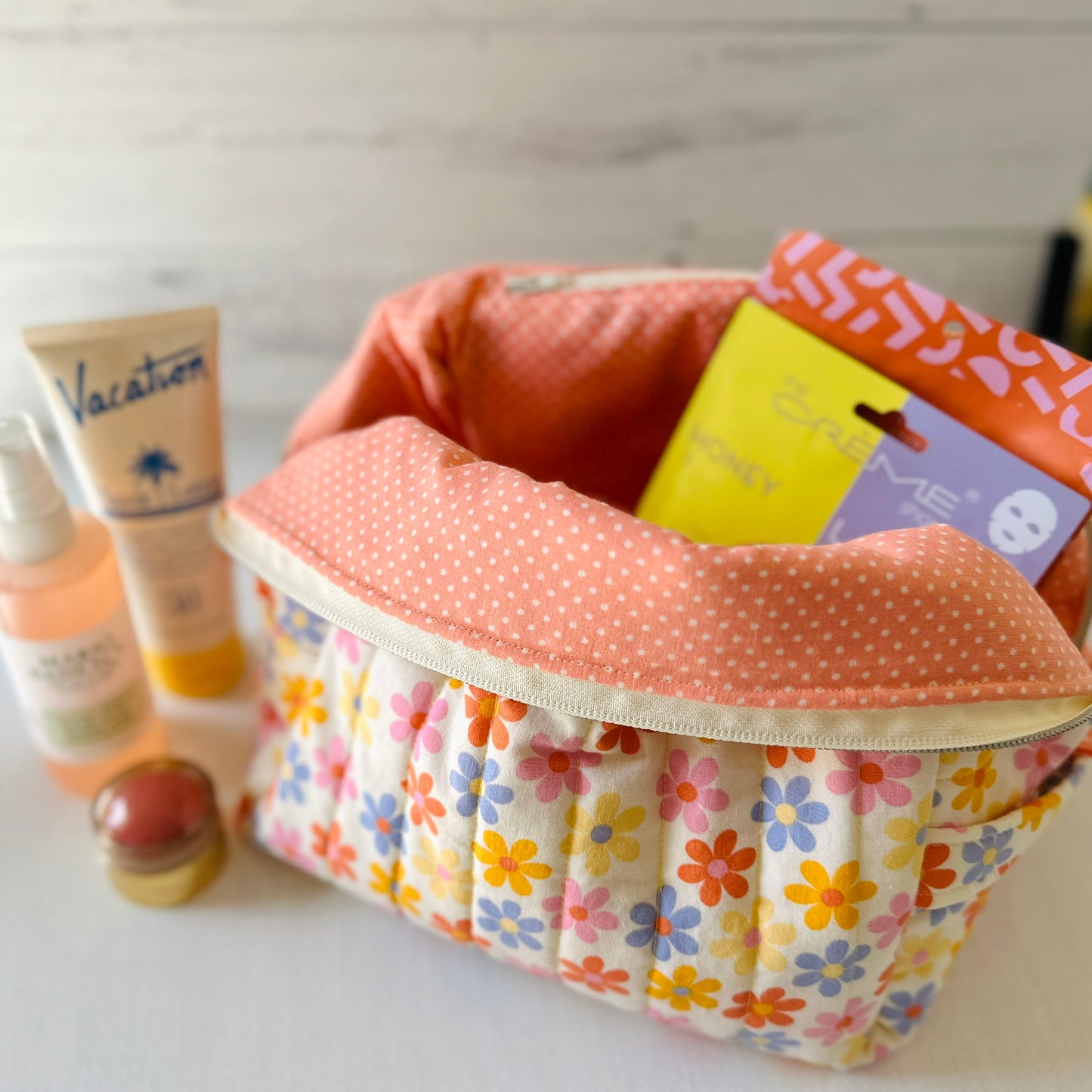 Elevated Essentials Quilted Bag - Happy Daisy