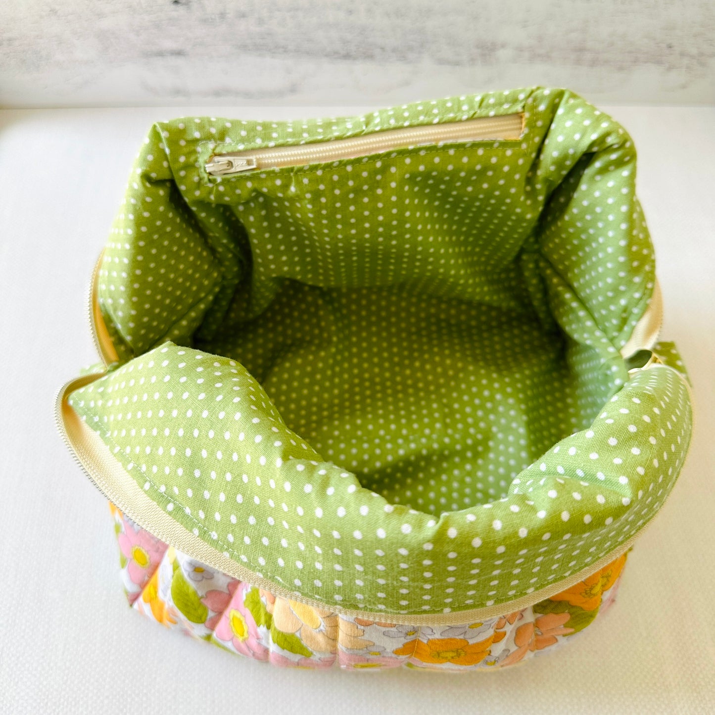 Elevated Essentials Quilted Bag - Retro Daisy