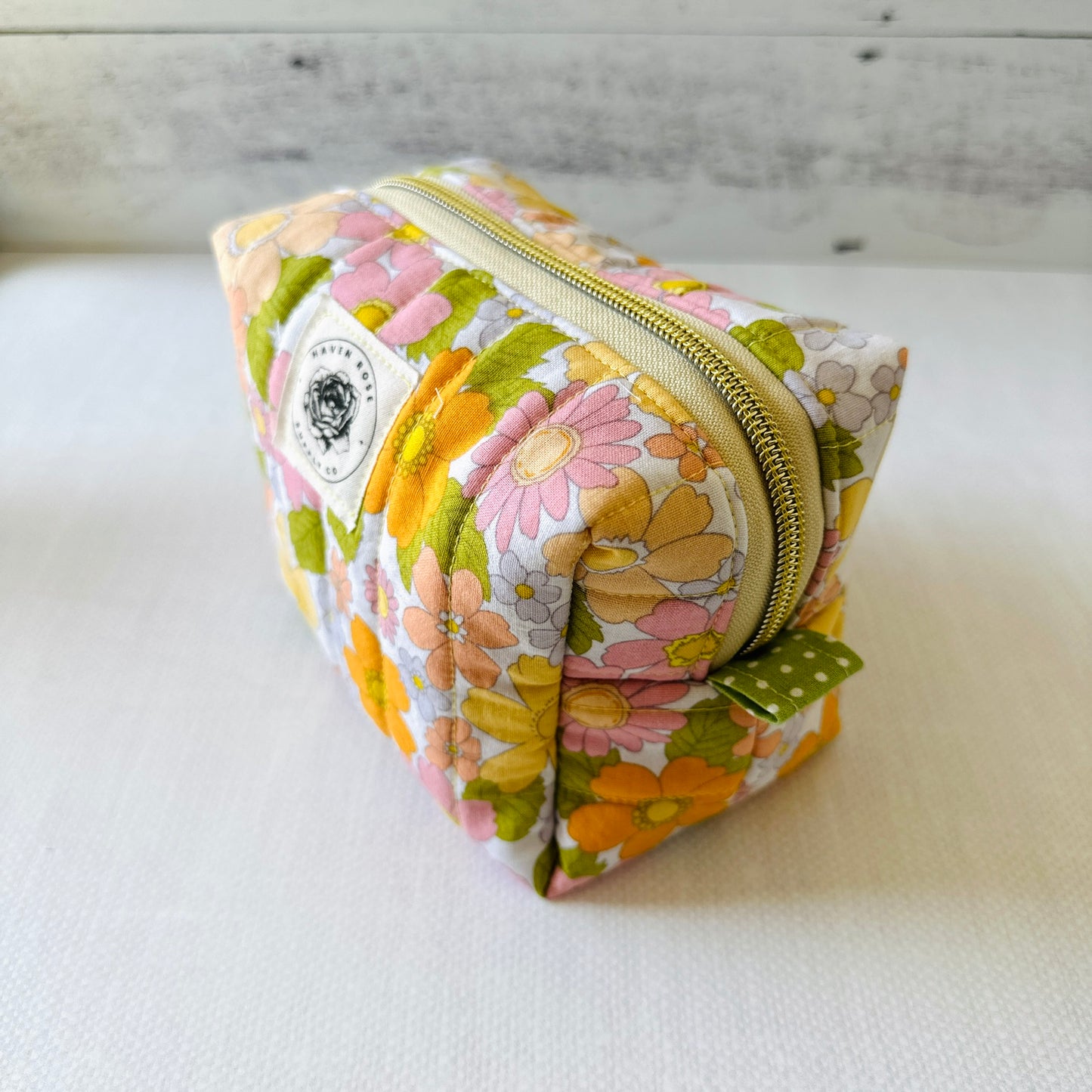 Elevated Essentials Quilted Bag - Retro Daisy