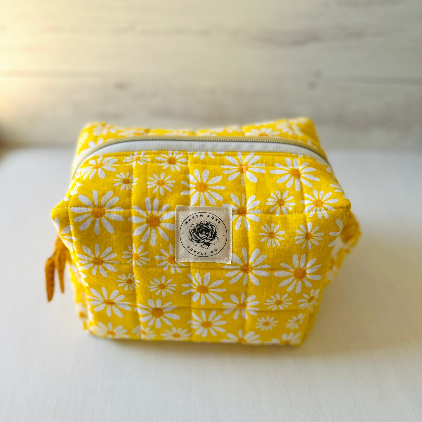 Elevated Essentials Quilted Bag - Classic Daisy