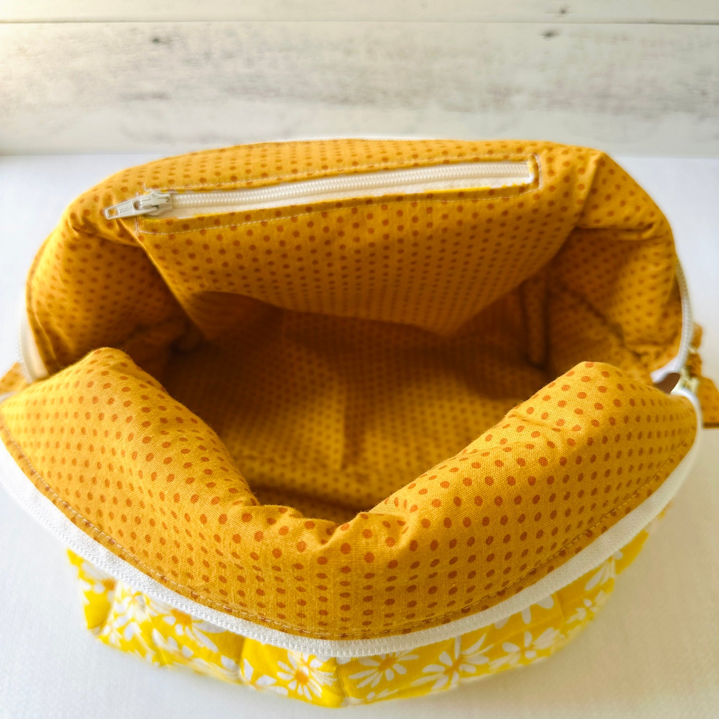 Elevated Essentials Quilted Bag - Classic Daisy