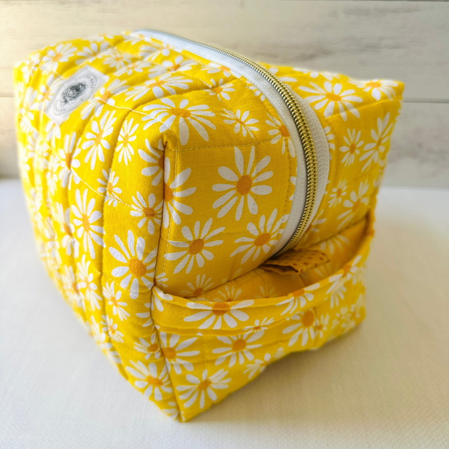 Elevated Essentials Quilted Bag - Classic Daisy