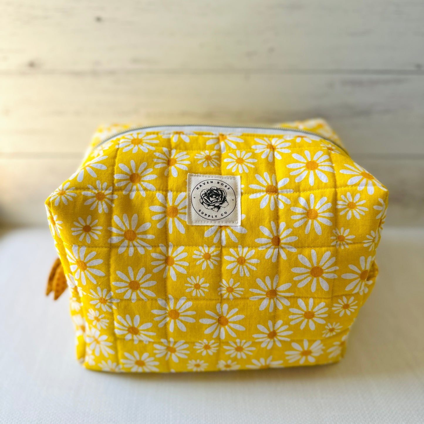 Elevated Essentials Quilted Bag - Classic Daisy