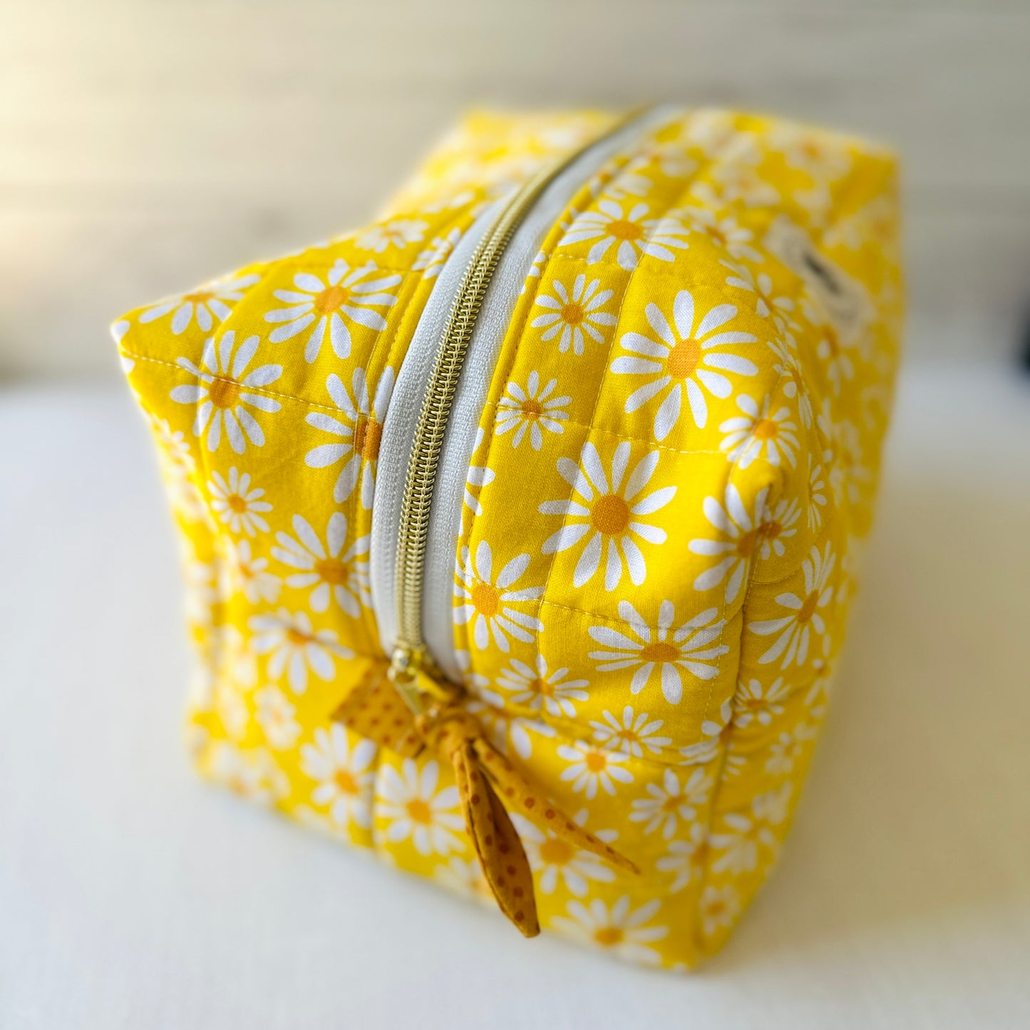 Elevated Essentials Quilted Bag - Classic Daisy