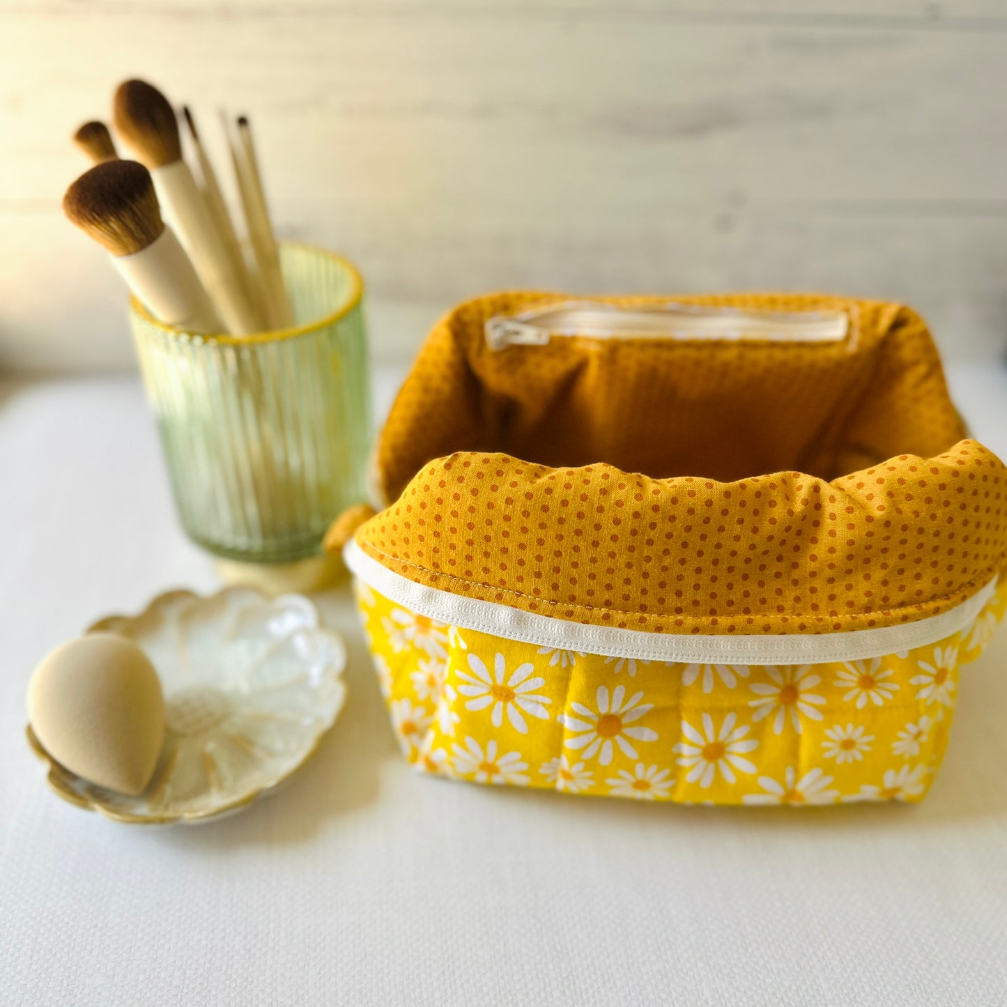 Elevated Essentials Quilted Bag - Classic Daisy