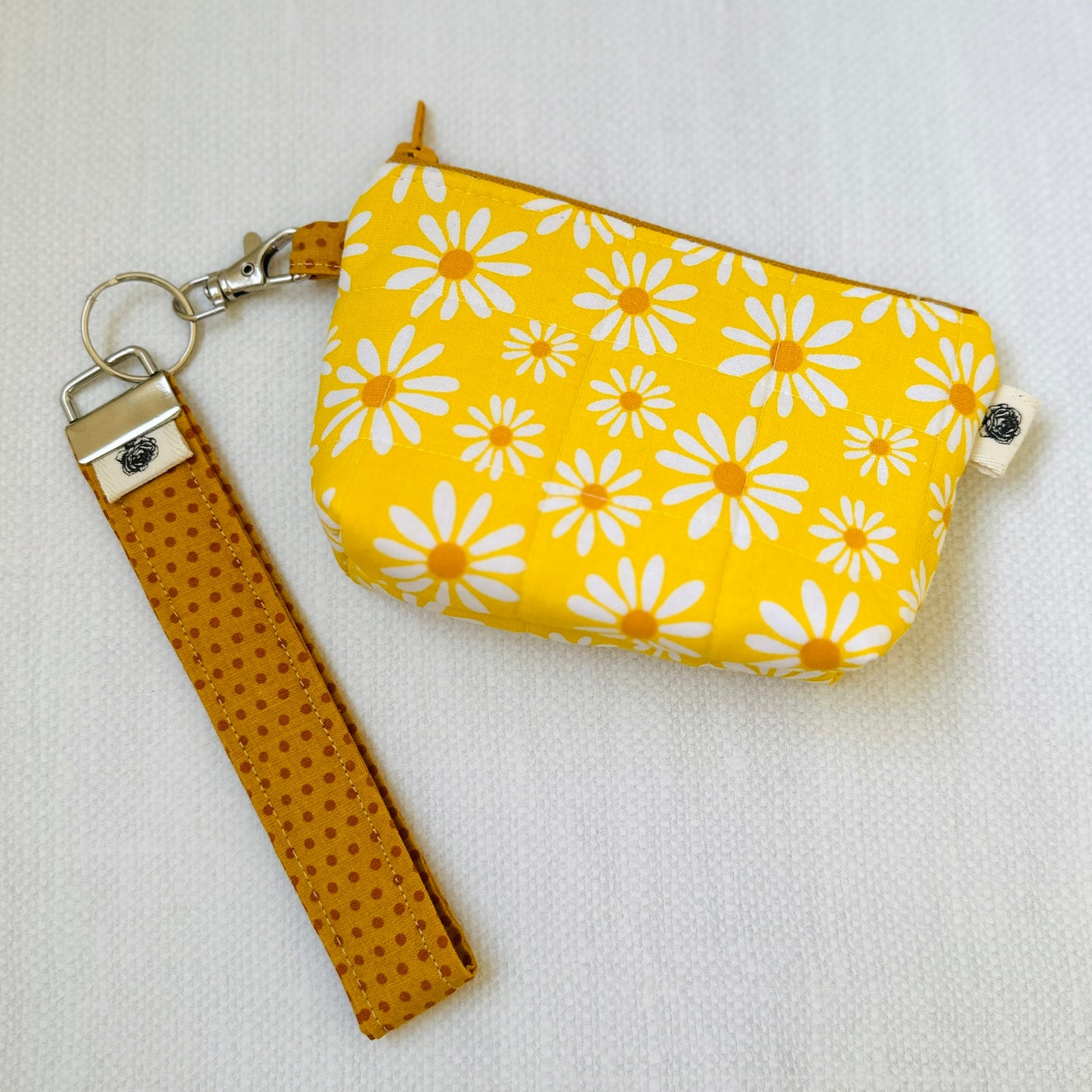 Wristlet Keychain - Darling Daisy Collection