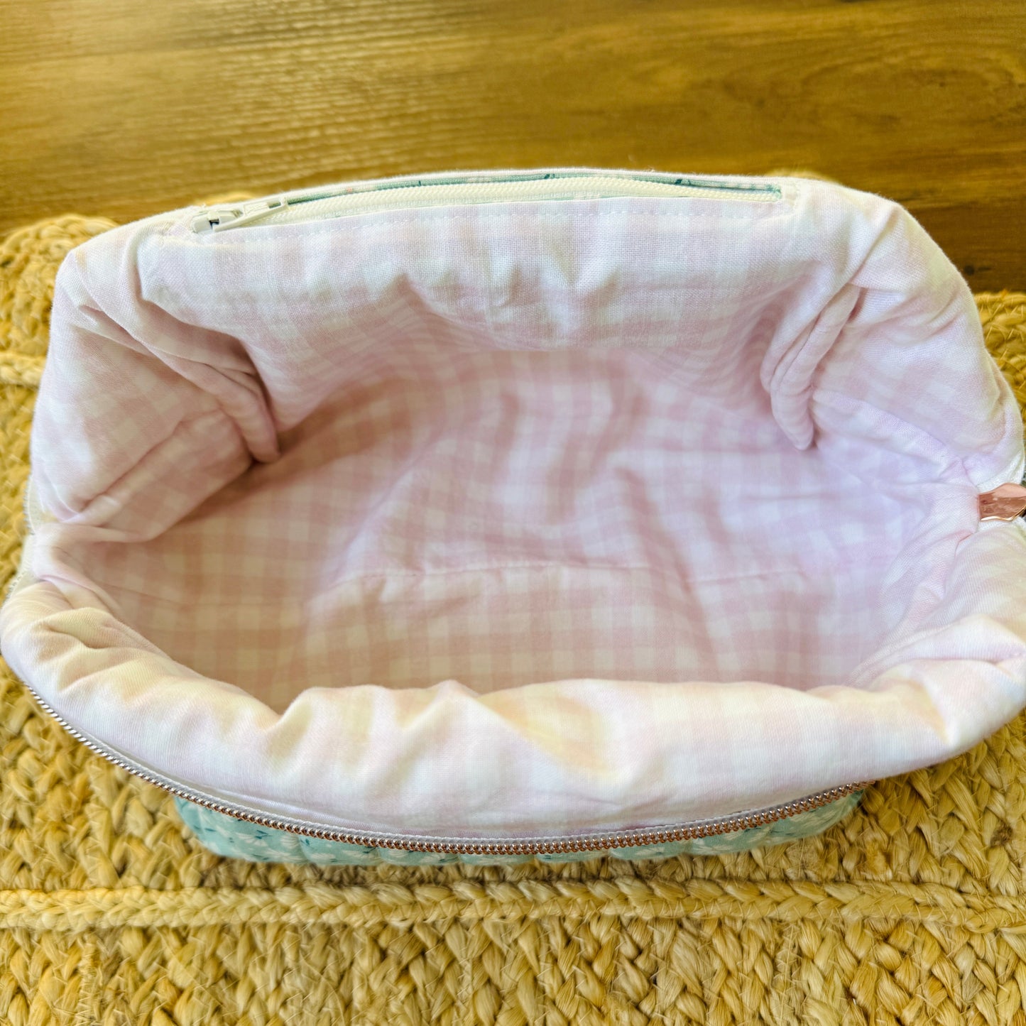 Wild Daisy Boxy Pouch