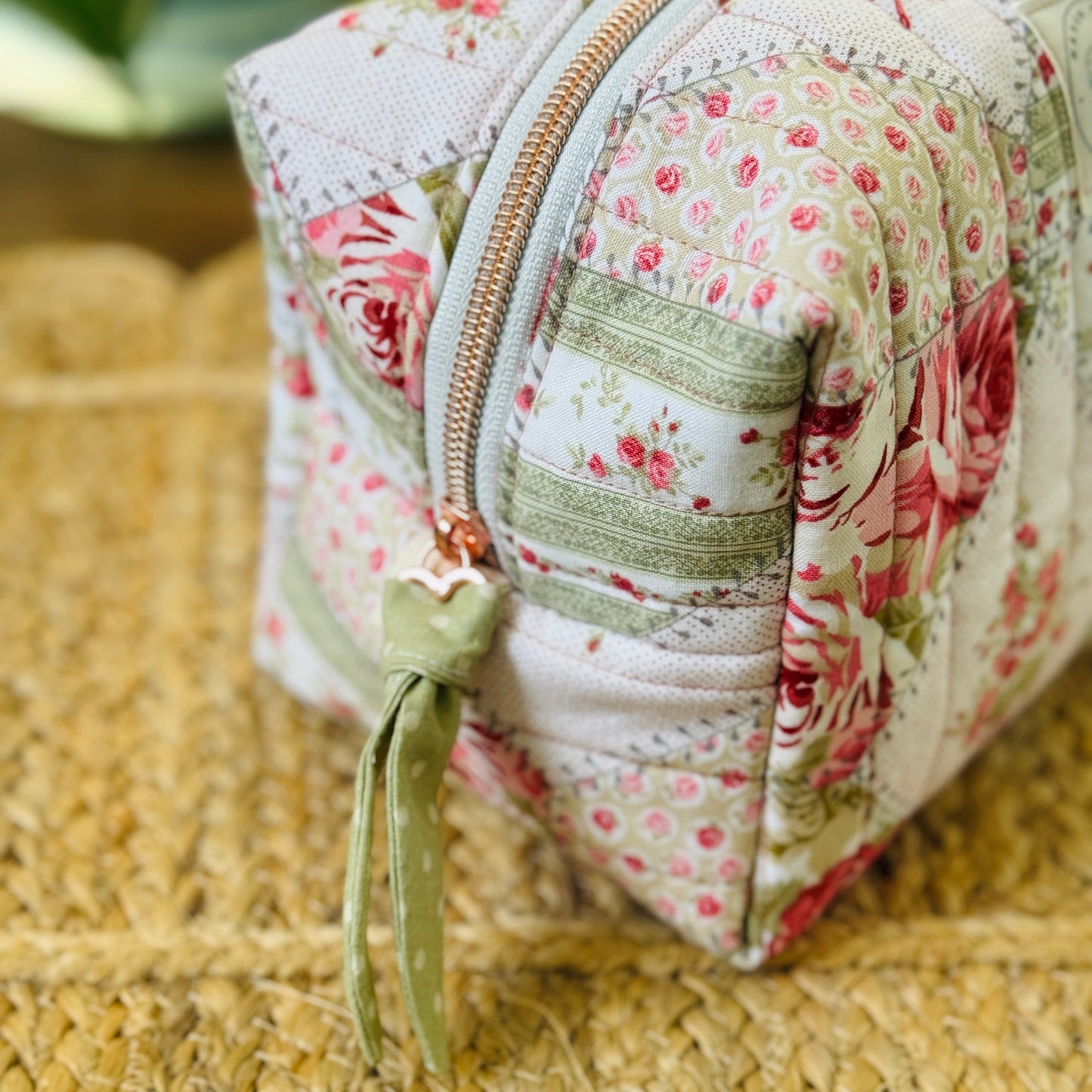 English Rose Patchwork Boxy Pouch