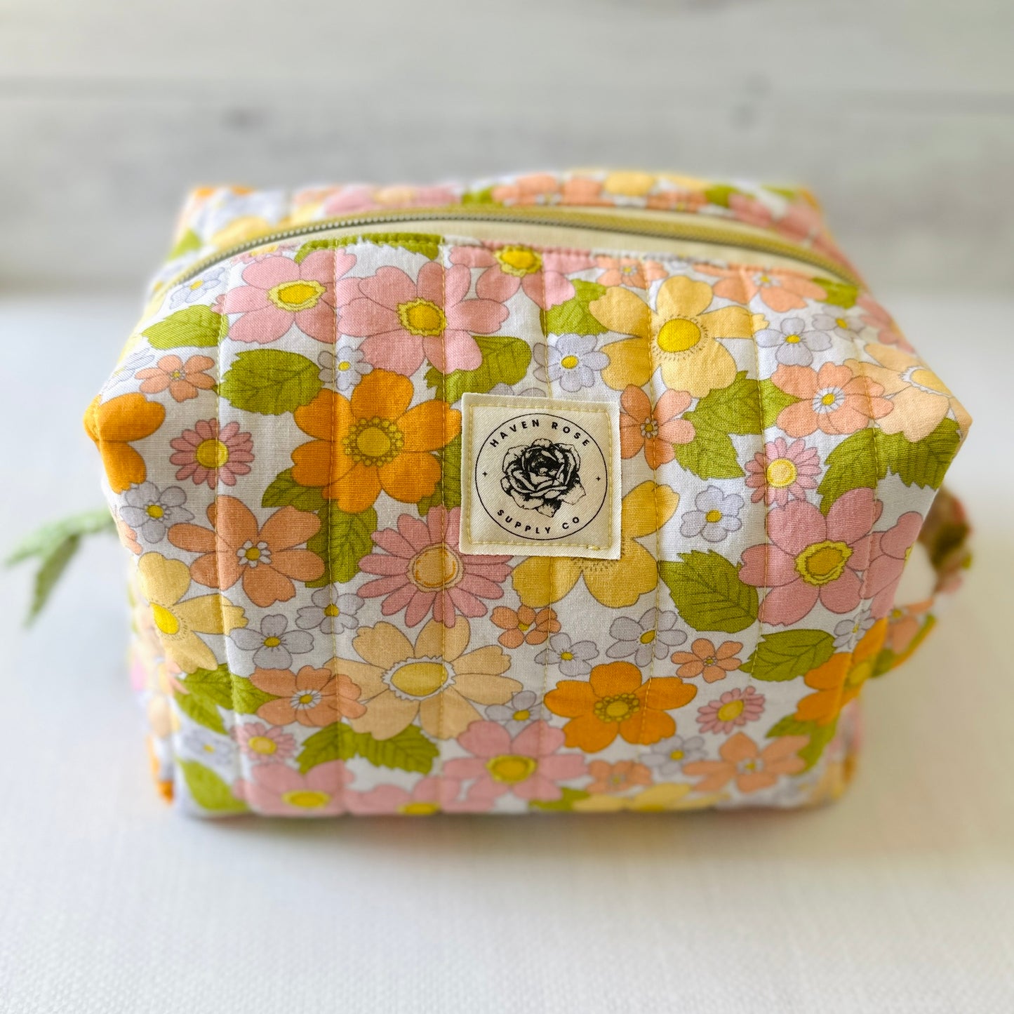 Elevated Essentials Quilted Bag - Retro Daisy