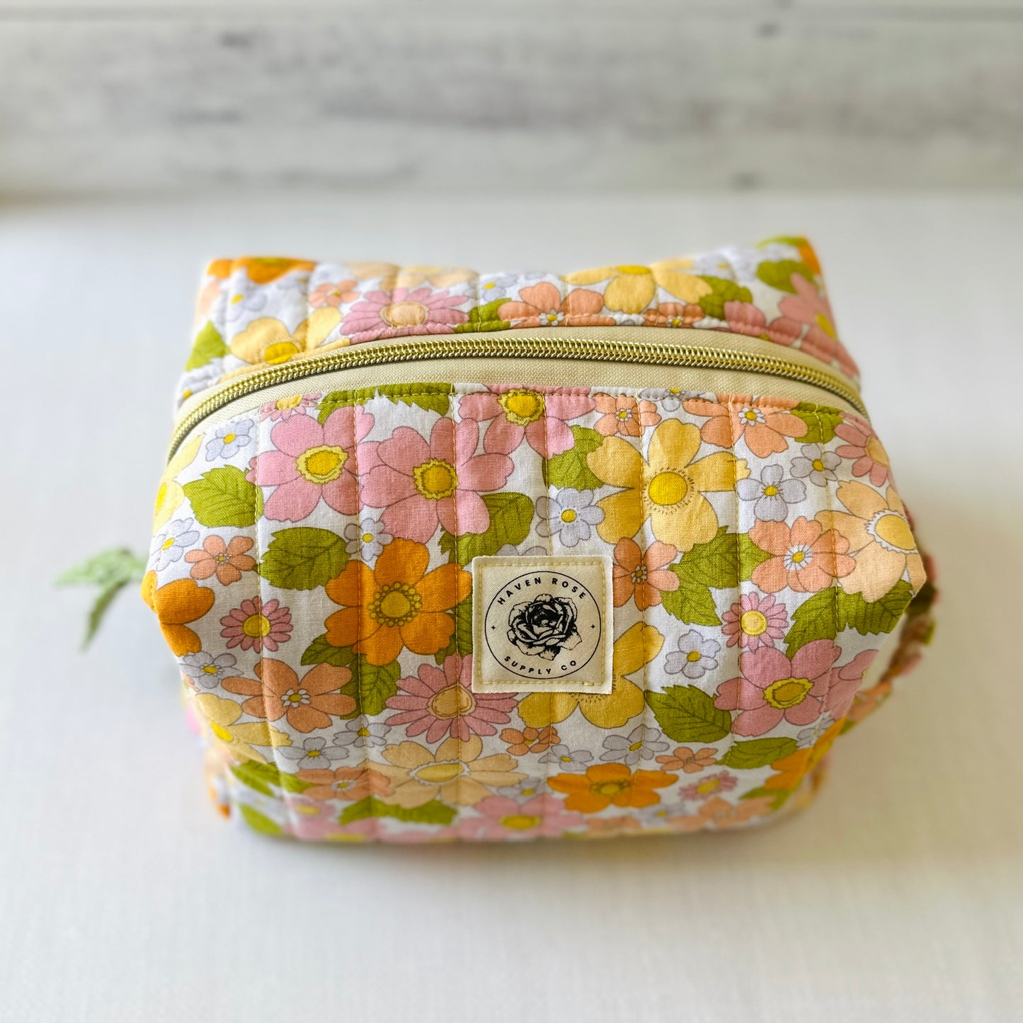 Elevated Essentials Quilted Bag - Retro Daisy